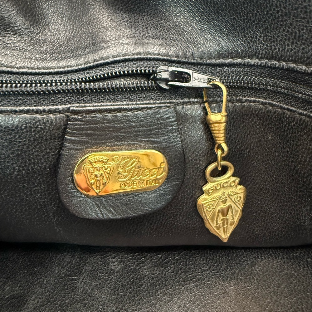 Gucci ‘Interlocking G’s Envelope Slouchy Clutch’ - Picture 9 of 10